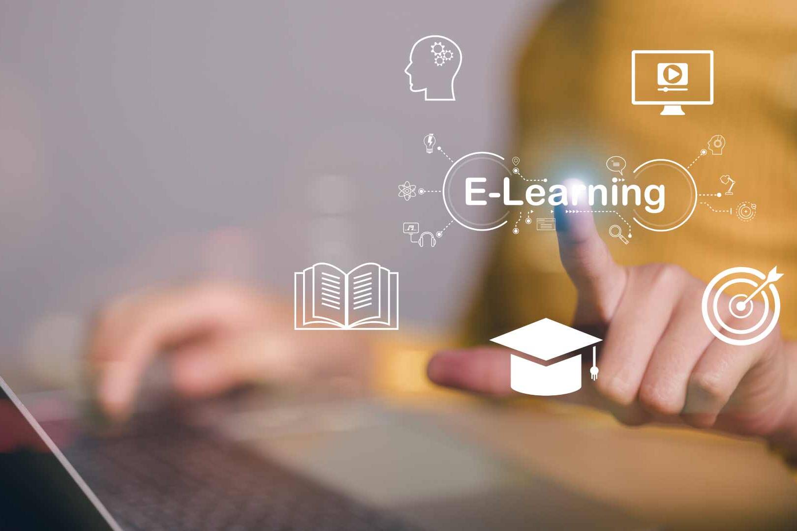 dedo tocando conceptos digitales del e learning como una cabeza dibujada libros y demas que hacen referencia al aprendizaje en linea